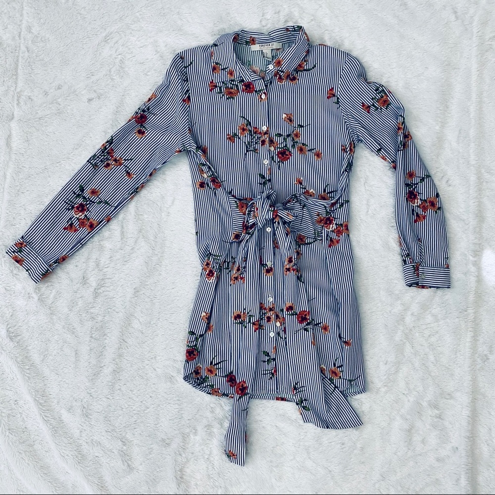 🎉🎉 2/$30 🎉🎉 Forever 21 mini dress.